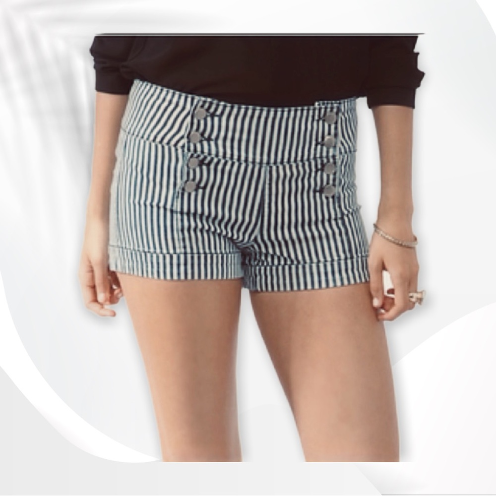Forever 21 Denim Sailor Shorts Size 31 nautical shorts